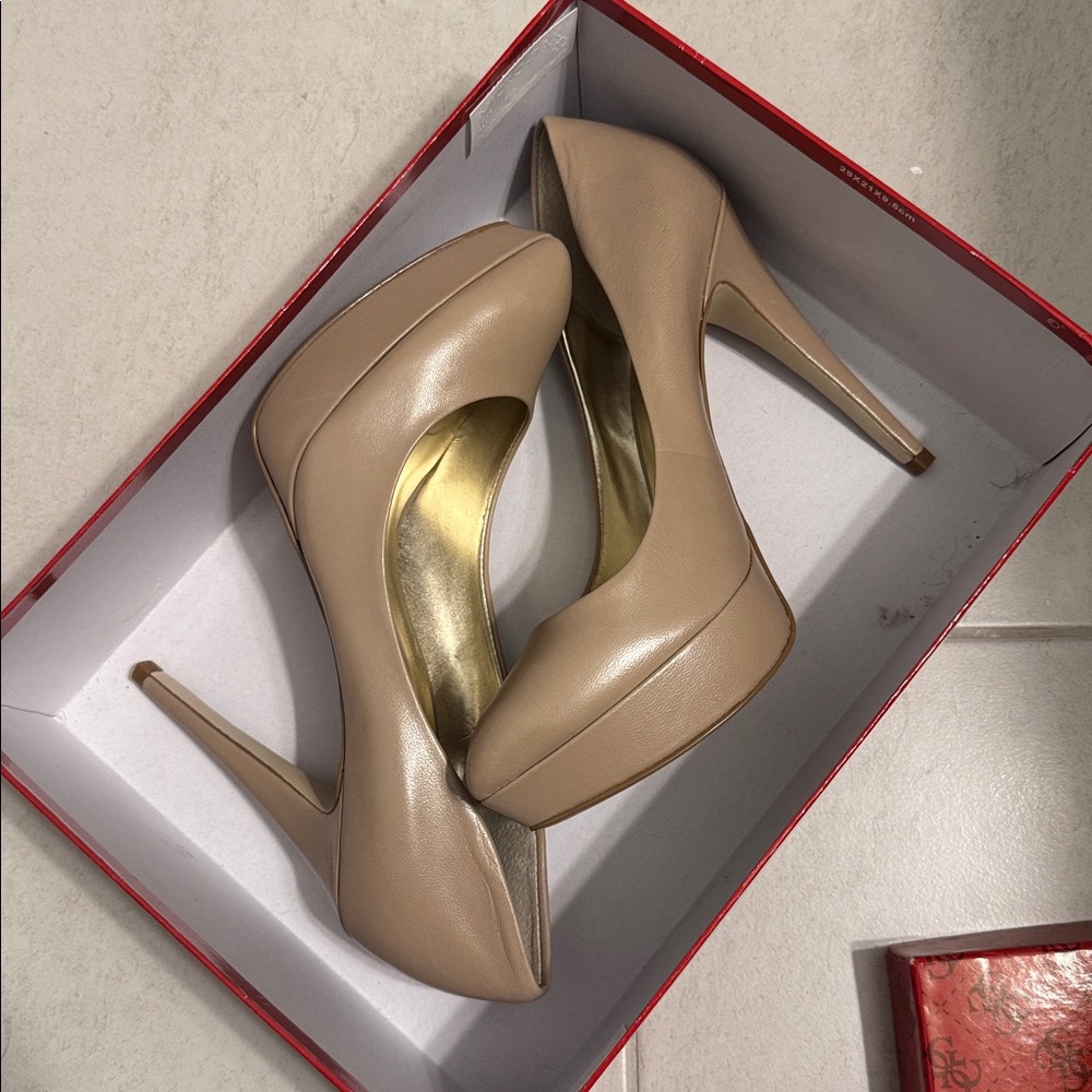 GUESS Light Natural High Heels - Size 7